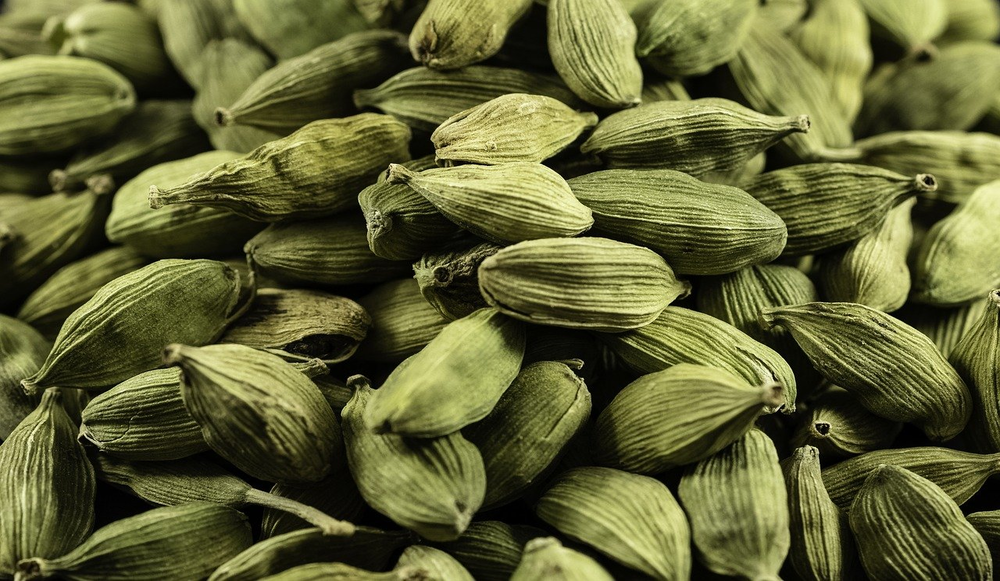 Green Cardamom Pods